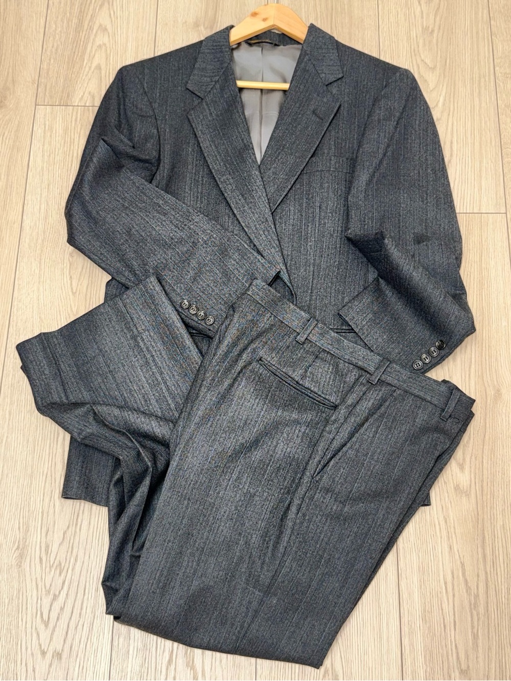 Classic American Mens Tailored Suit 42R 100% Wool Charcol Gray Herringbone 36x29